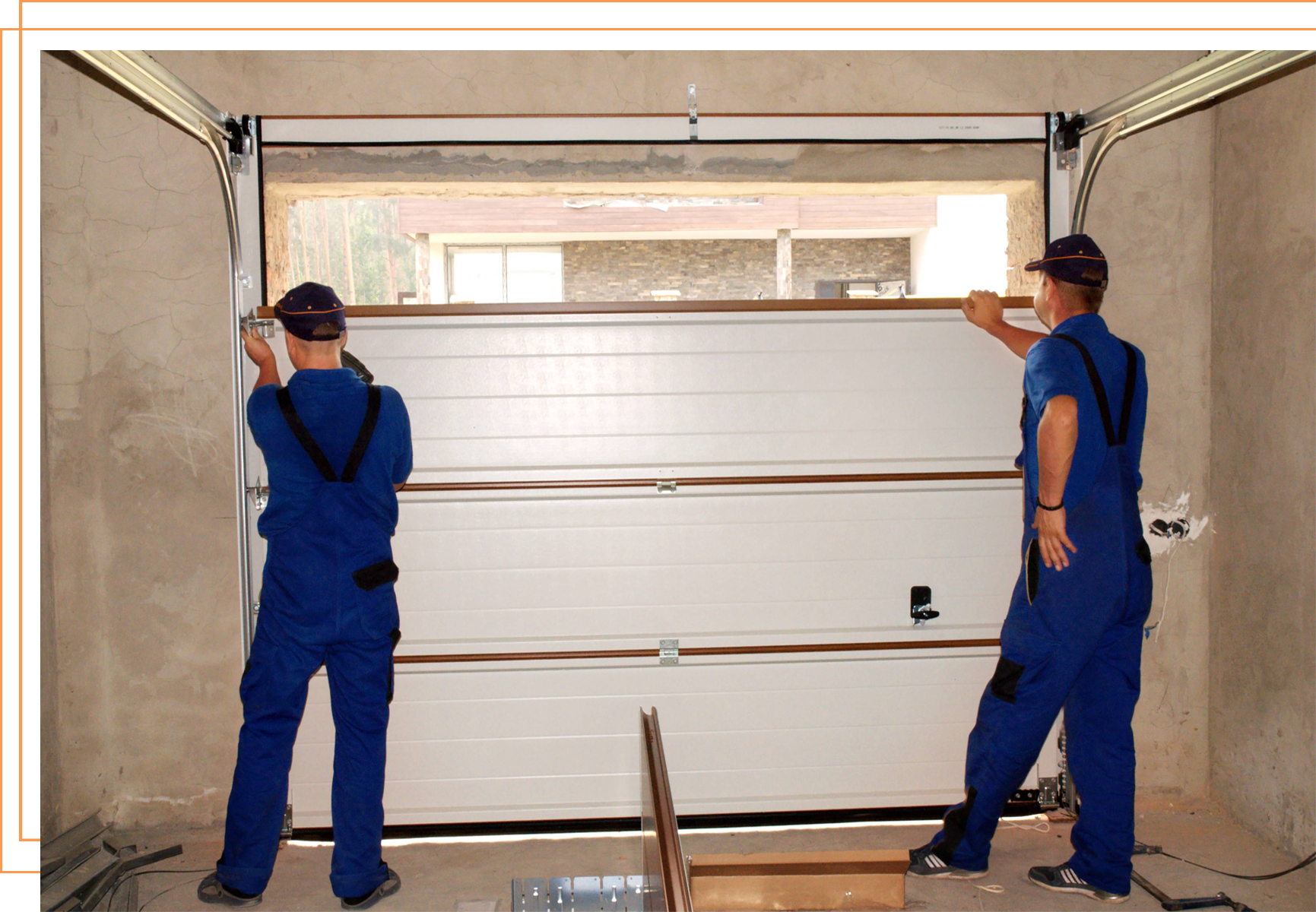 Garage Door Before Replacement
